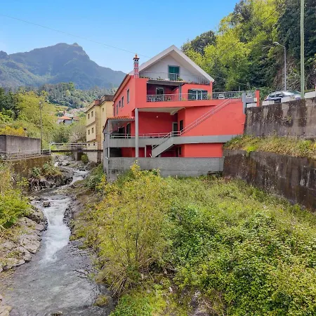 River Side Apartment *