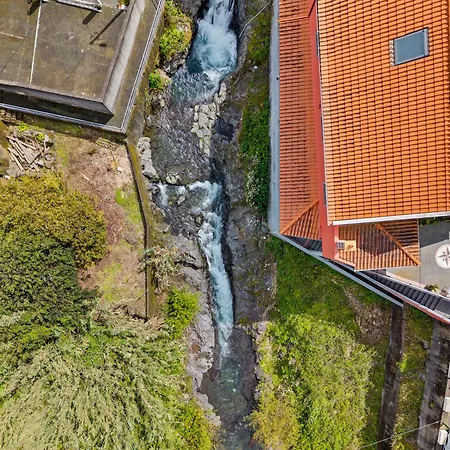 River Side Apartment *